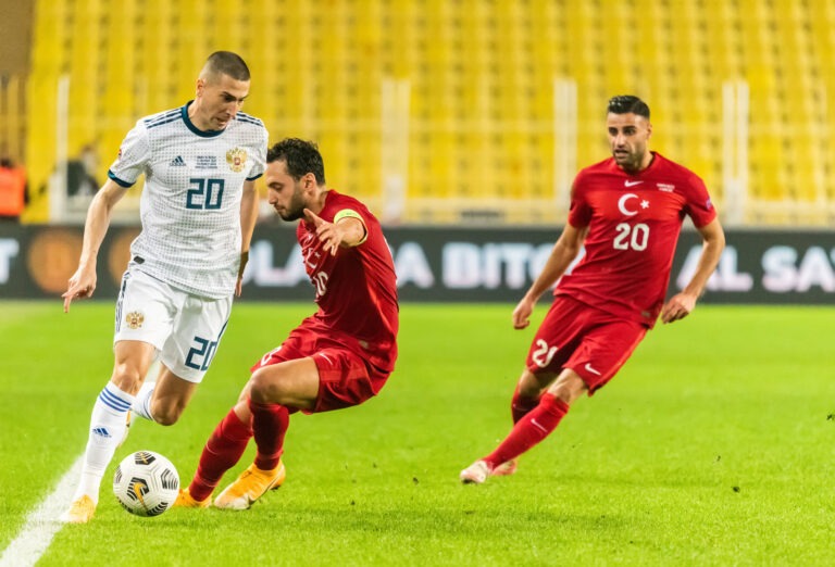 Turkije Spanje En Schotland Plaatsen Zich Voor Ek Voetbal